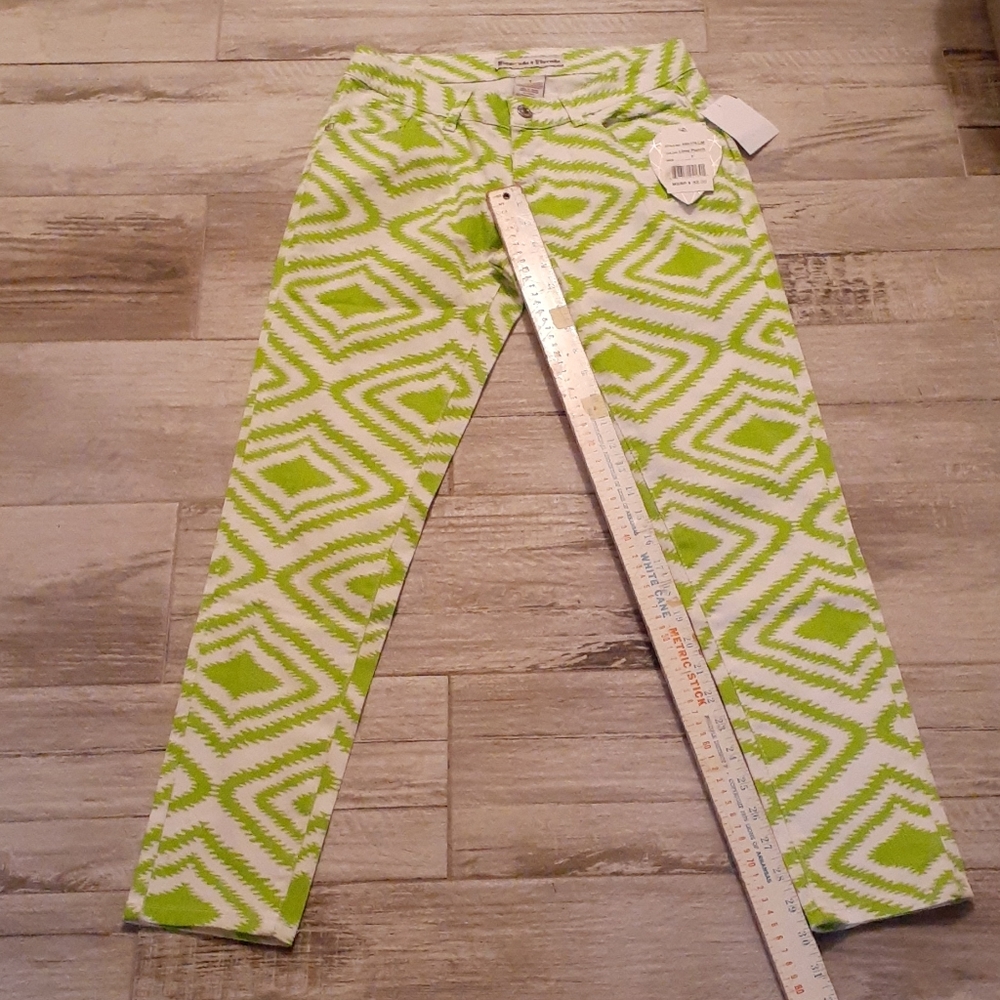 Diamonds & Threads Pants - Picture 5 of 6